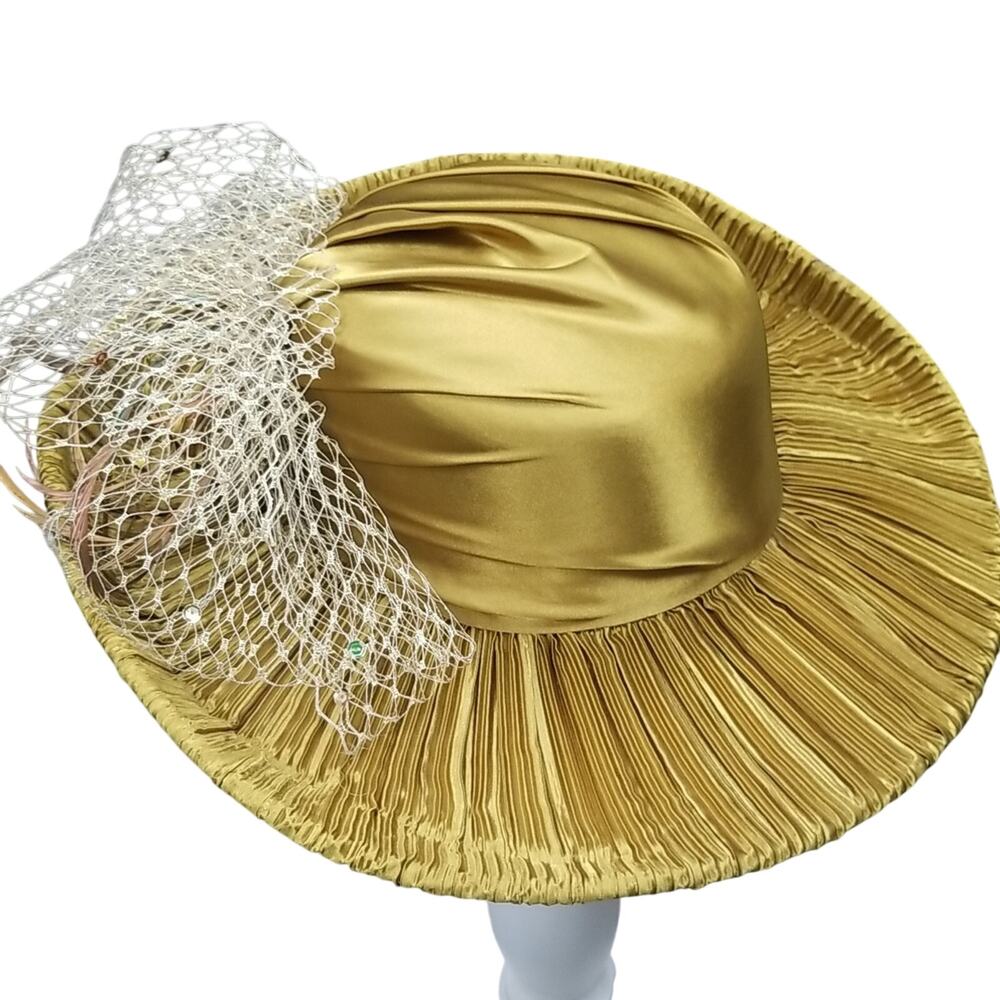 Donna Vinci Chartreuse Satin Hat, size 22 1/2 inches